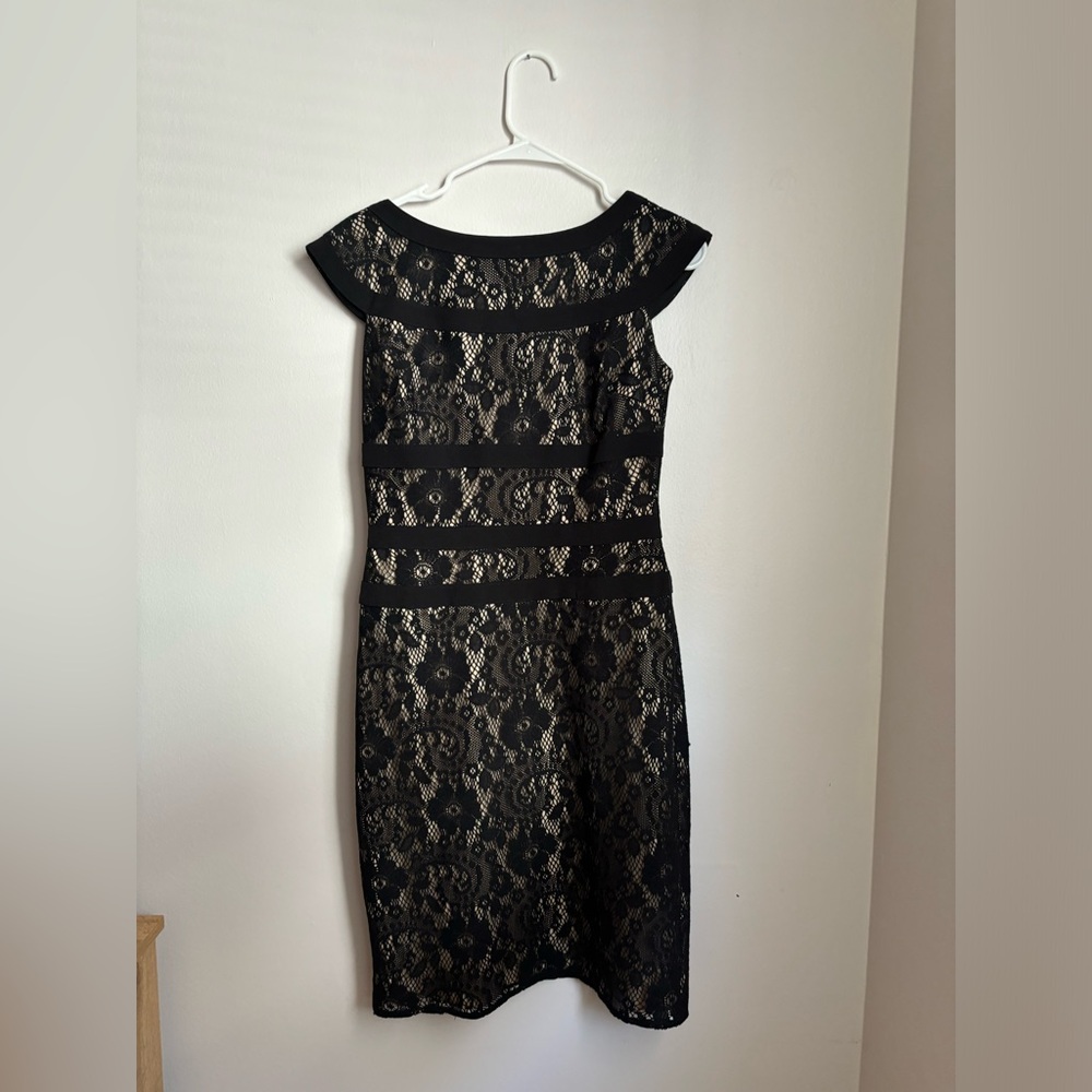 Adriana Papell Lace Cocktail Dress